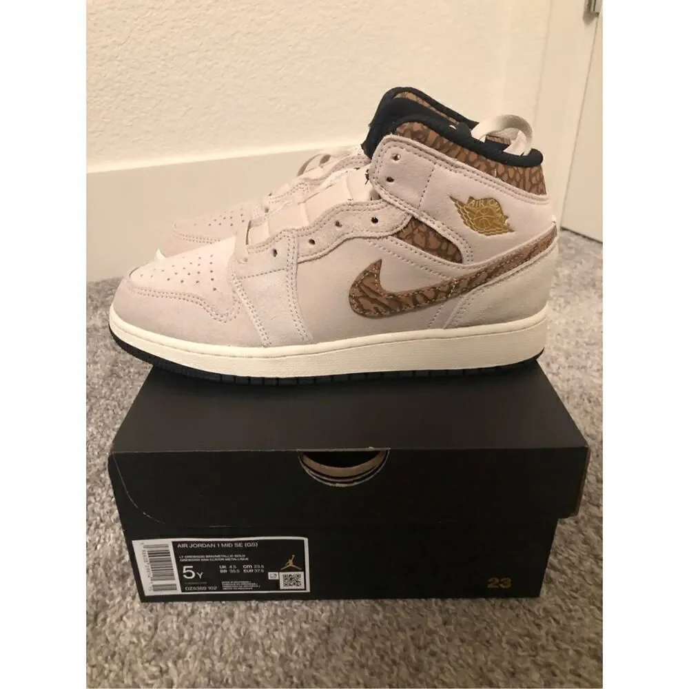 Nike Air Jordan 1 MID SE GS LT Orwood Brown/Metallic Gold Kids Size 5Y
